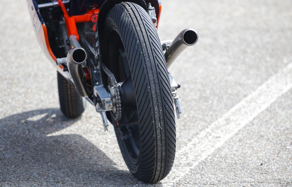 Ako si vybrať pneumatiky na motorku? Vyvarujte sa základných chýb!